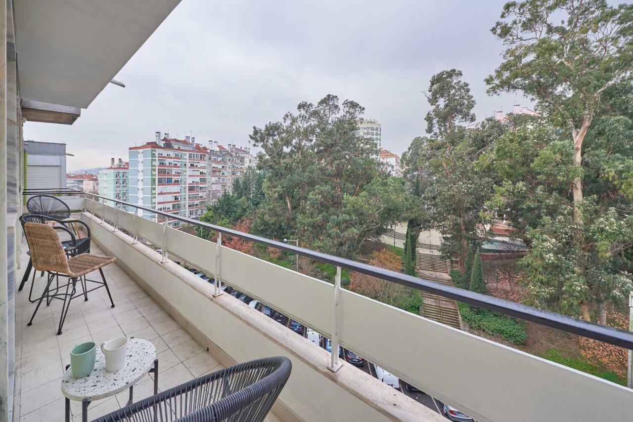 Light Apartment With Amazing Balcony, By Timecooler Lisboa Eksteriør bilde